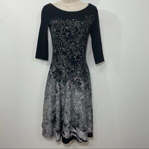 NWT Nic + Zoe knit floral stretch fit and flare midi dress XSmall black white